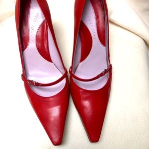 Gianni Bini High Heel Pointed Toe Pumps w/Heart